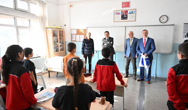 Başkan Tiryaki’den Cebeci Ortaokulu’na ziyaret