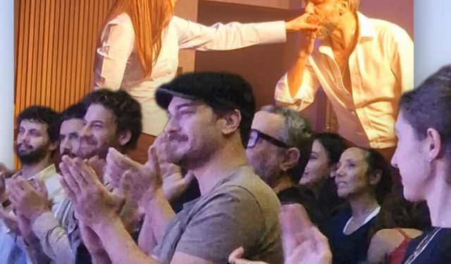 Çağatay Ulusoy, sevgilisi Aslıhan Malbora'nın tiyatro performansını ayakta alkışladı