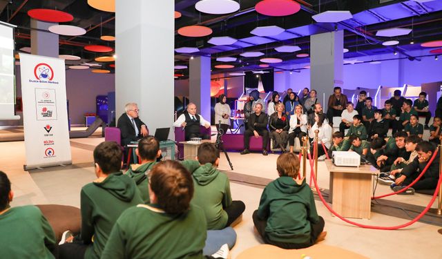 Düzce Bilim Merkezi, Türkiye genelinde Uzay Konferansına katıldı!