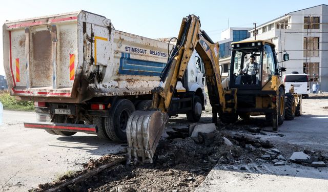 Etimesgut Belediyesi ulaşım güvenliği için sahada