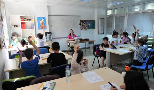 Keçiören’de çocuklar sanatla buluşuyor