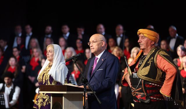 Yenimahalle’de Başkent’in 102. yılı coşkuyla kutlandı