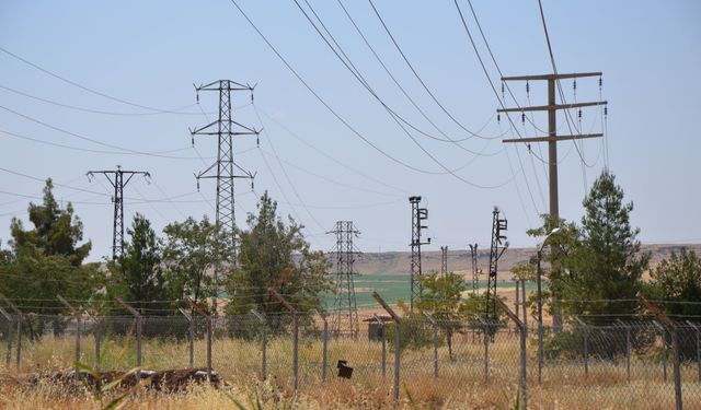 Şanlıurfa’da borcunu ödemeyen çiftçiye elektrik yok!