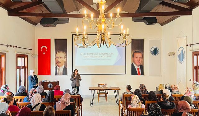 Altındağ Belediyesi’nde bağımlılık eğitimleri