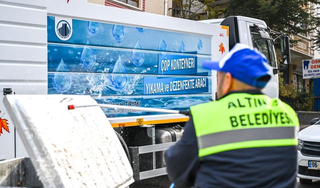 Altındağ’da çöp konteynerleri mis gibi temizleniyor