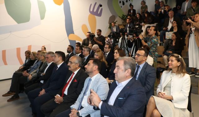 Yapay zeka çağında insan aklı İzmirMeets’te