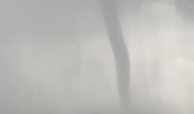 Marmaris’te denizde dev hortum görüntülendi