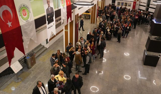 Etimesgut Emekli Tiyatrosu yeni sezona “Söz Mü?” ile başladı