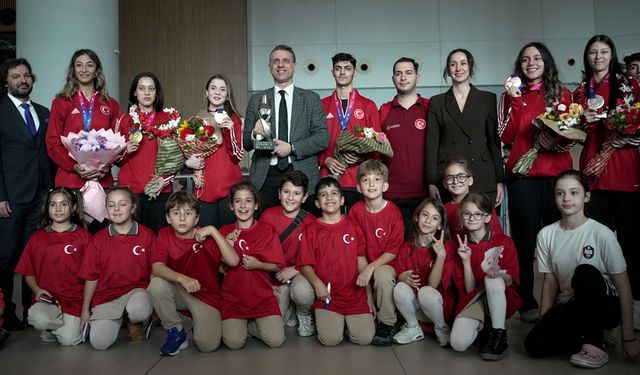 Taekwondo Milli Takımı dünya şampiyonu oldu