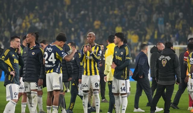 Fenerbahçe derbide 1 puanı son dakikada aldı