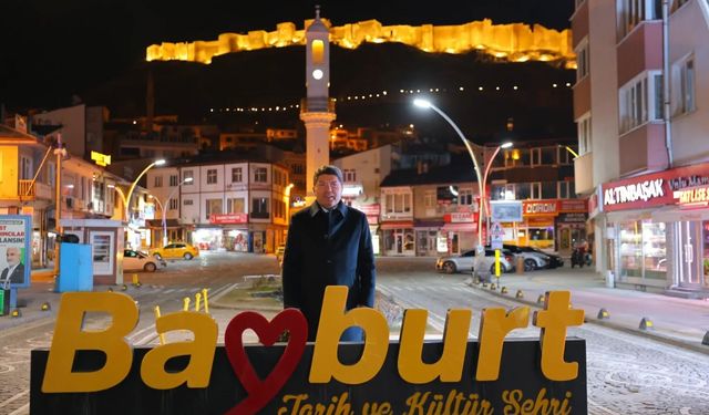 Adalet Bakanı Tunç, Bayburt’ta şehri gezdi