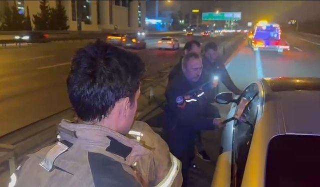 Otoyolda uyuyan sürücüyü cam kırarak uyandırdılar