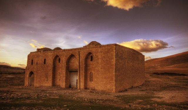 Doğaseverler tarihi Germuş Kilisesi için yürüdü