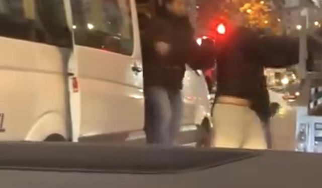 Ümraniye’de servis şoföründen kağıt toplayan kişiye saldırı