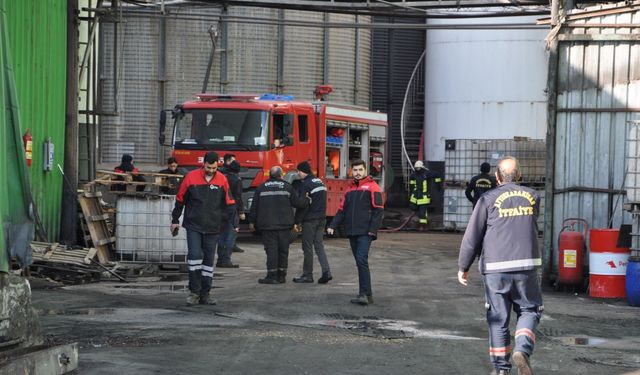 Afyonkarahisar’da yağ fabrikasında bir ayda ikinci yangın