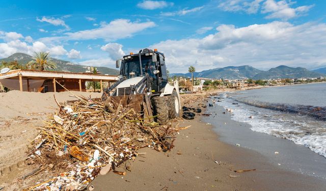 Alanya’da yağış sonrası temizlik seferberliği