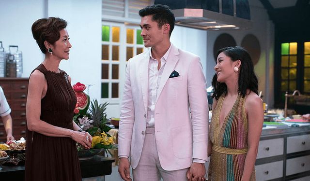 Çılgın Zengin Asyalılar filminin konusu ne, oyuncuları kim?