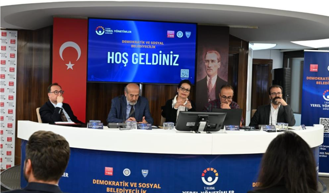 Vahap Seçer: Kent yönetimi halkla birlikte şekillenmeli