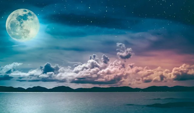 Dolunay regl döngüsünün gecikmesine neden olur mu?