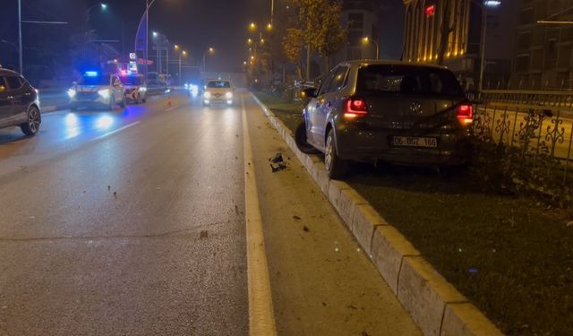 Malatya-Elazığ karayolunda kaza: Araç refüje çıktı