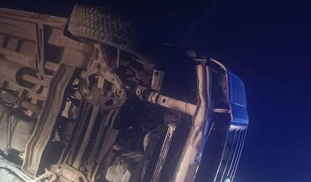 Ankara Nallıhan'da işçileri taşıyan servis devrildi