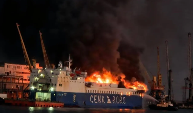 Rusya'nın Odessa'da saldırdığı Türk gemisinde yangın!
