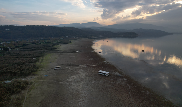 Sapanca Gölü alarm veriyor: Muhtarlar 16 ilçeden tek ses oldu