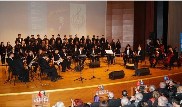 Zeki Müren Bursa'da 94. doğum yılında anıldı