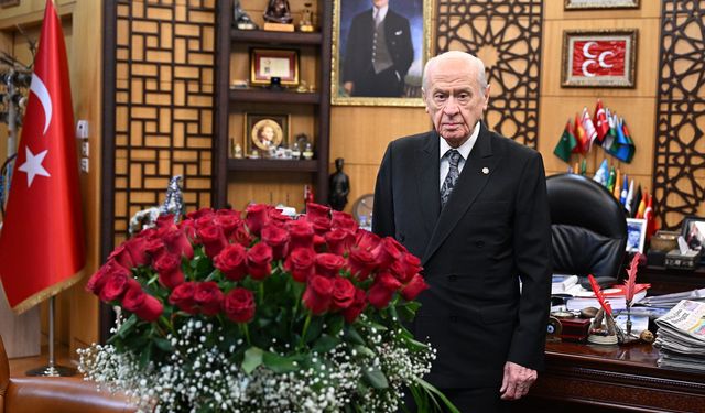 Devlet Bahçeli’den Galatasaray’a tebrik