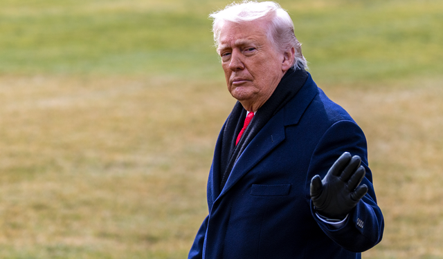 Trump’tan İran’a tehdit: Hürmüz açılmazsa vururuz