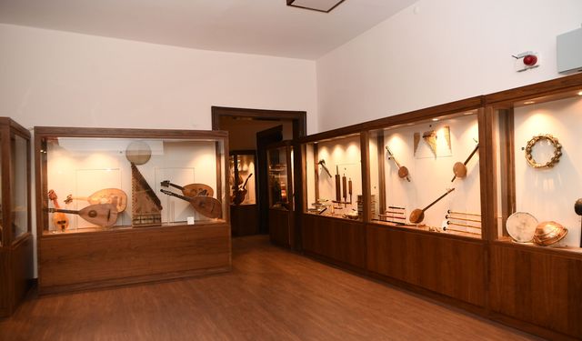 Mamak Belediyesi Müzik Müzesi ziyaretçilerini bekliyor