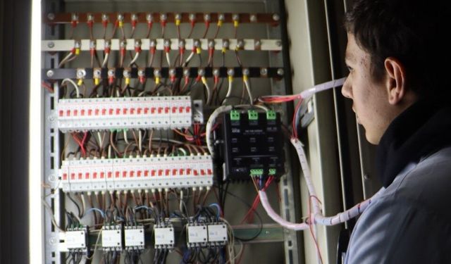 Manisalı öğrencilerden enerji tasarrufu hamlesi