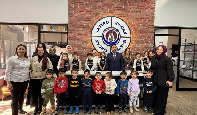 Minik eller Gastro Sincan’da kurabiye yoğurdu