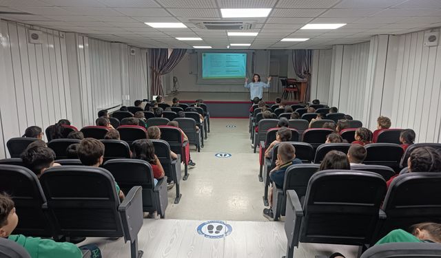 Yenimahalle’de okullara sıfır atık ve iklim eğitimi