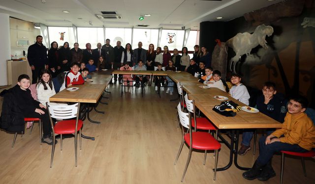 Yenimahalle’de çocuklara müzeli karne sürprizi