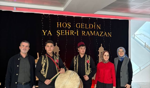 Ankara Beypazarı’nda öğrencilerden Ramazan geleneği