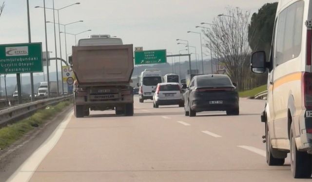 Bursa'da yasak şeride giren kamyon korku dolu anlar yaşattı