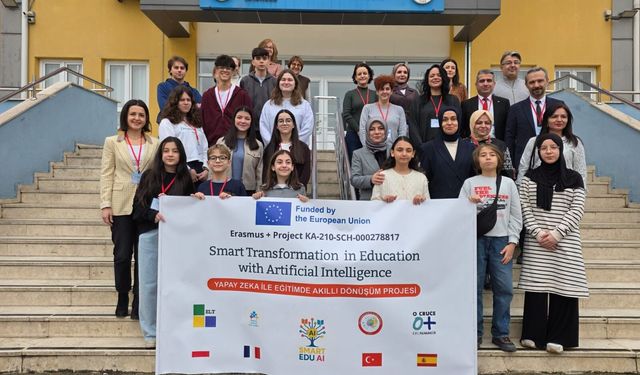 Düzce'de yapay zeka destekli atölyeler öğrencilerle buluştu