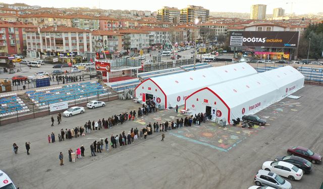 Keçiören’de 18 noktada iftar sofrası kuruldu