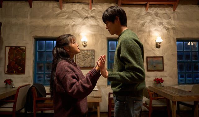 Netflix’in yeni filmi Pavane ne anlatıyor ve başrollerinde kimler var?