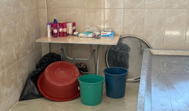 Adana’da gasilhaneye hırsız girdi: Kefen ve çarşafları çaldılar