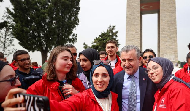 Bakan Bak: Kadın sporcularımızın başarıları gurur kaynağımız, gençlere ilham veriyor