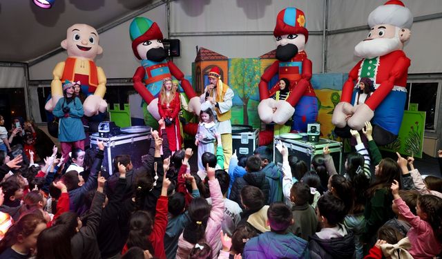 Kastamonu’da çocuklar müzikal gösterisiyle doyasıya eğlendi