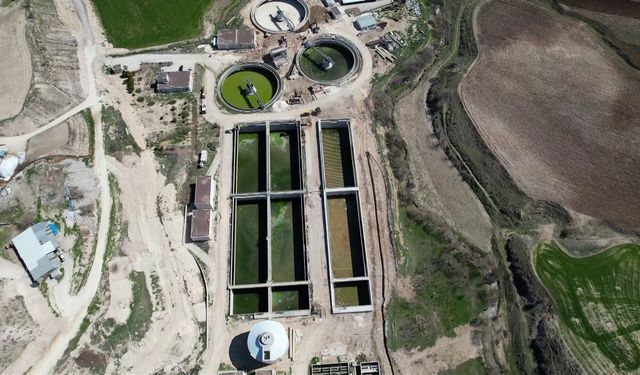 Adıyaman’da atık krizi: Baraj göleti siyaha büründü