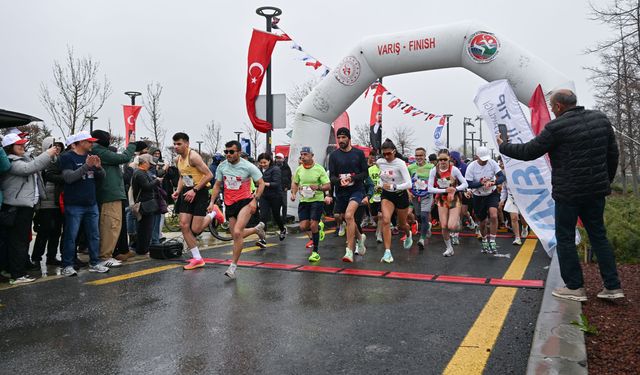 Ankara’da Tıp Bayramı koşusu AOÇ’de düzenlendi