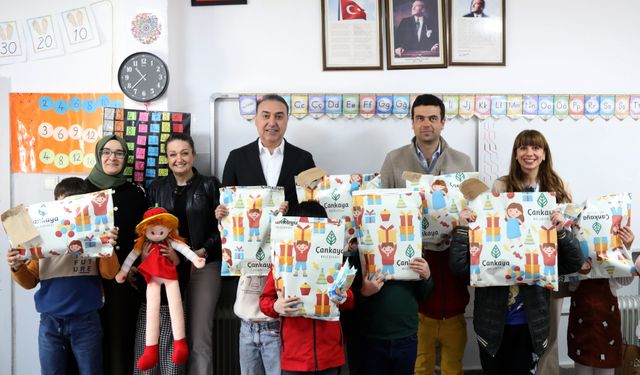 Çankaya Belediyesi’nden Karataşlı çocuklara bayram hediyesi