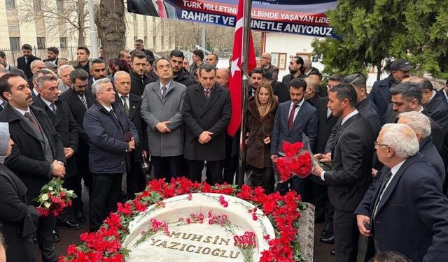 Muhsin Yazıcıoğlu mezarı başında anıldı