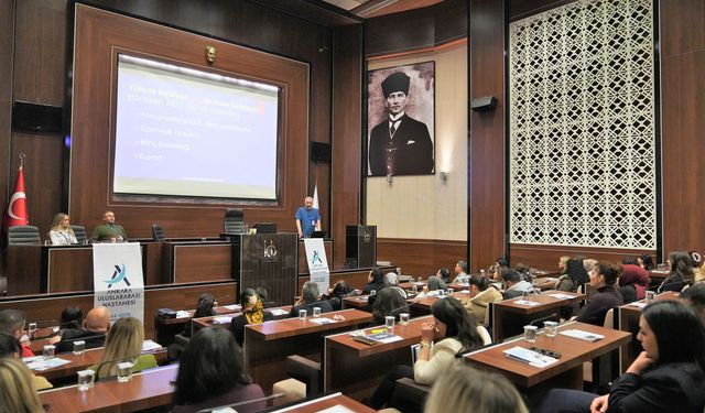 Keçiören’de belediye personeline sağlıklı yaşam semineri
