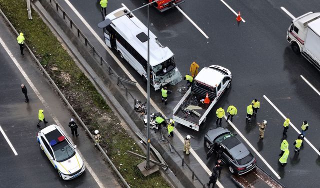 Kuzey Marmara Otoyolu’nda polis servisi kazası: 1 şehit, 16 yaralı