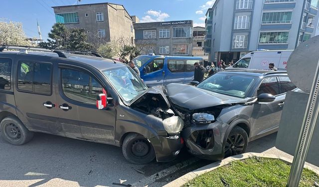 Samsun’da kafa kafaya çarpışma: 4 yaralı